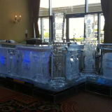 Ice-Bar-with-Vases